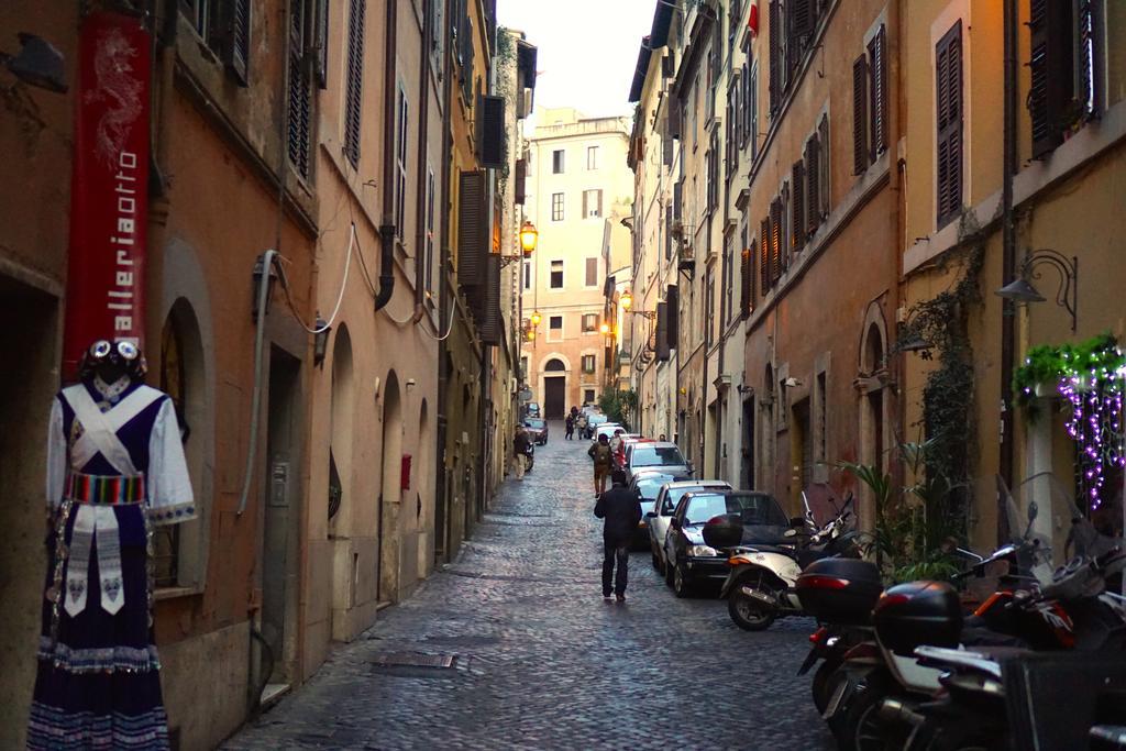 Romenjoy Colosseo Szoba fotó